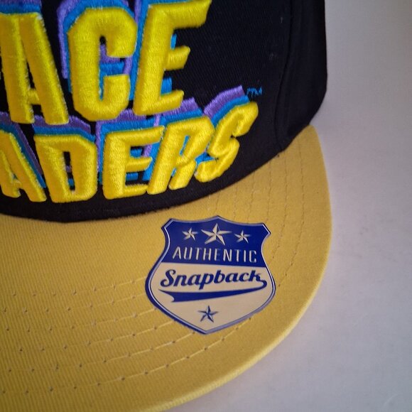 Space Invaders Hat - Embroidered Logo NEW WITH TAGS - Picture 3 of 6